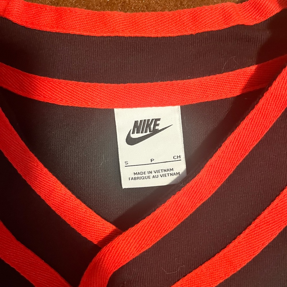 Nike American Jersey, new but without tags. Never worn. - Picture 4 of 5